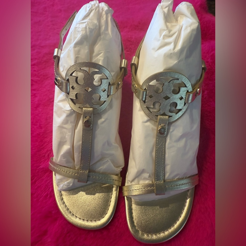 Tory Burch Miller T Strap Ankle Strap Gold Wedge Sandals Party Wedding Sz 7M